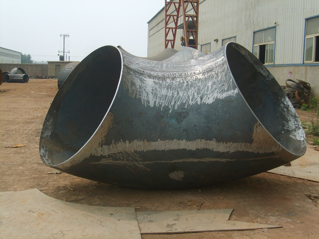 專業生產蝦米腰彎頭、大型對焊彎頭、焊接彎頭在排水系統中的應用與優勢